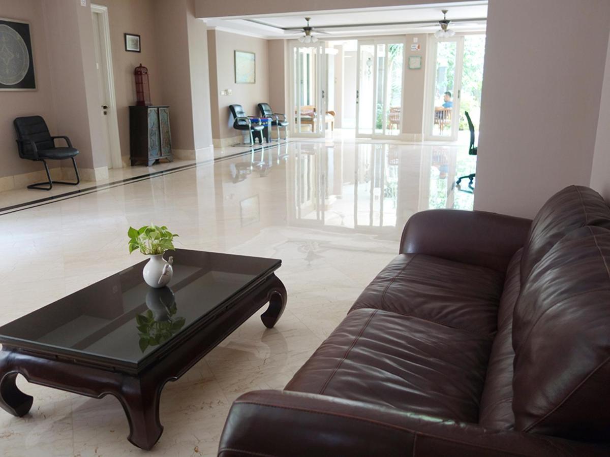 Saffron Suites Syariah Jakarta Bagian luar foto