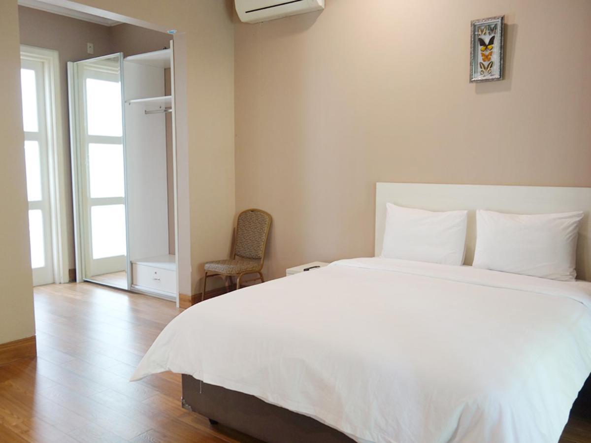 Saffron Suites Syariah Jakarta Bagian luar foto